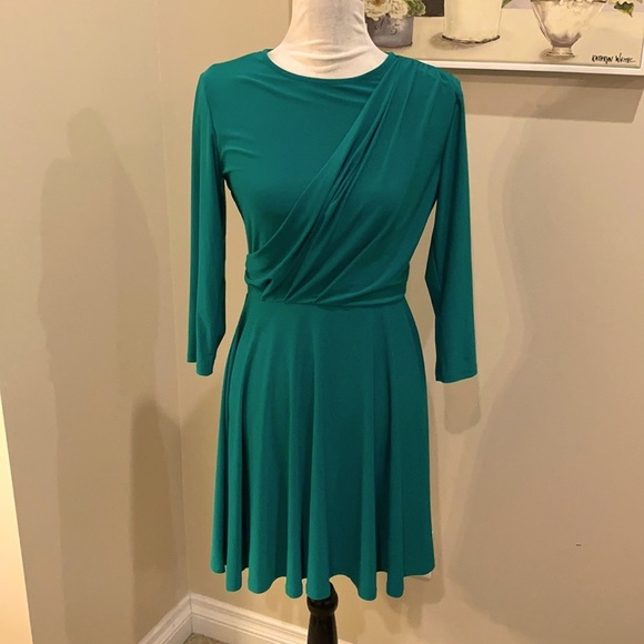 Tash + Sophie Dresses & Skirts - Tash and Sophie green dress